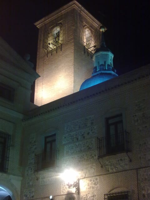 15 Cultural Madrid 10- Hour Private Tour - Royal Palace: 18th-Century Art, Frescoes, Chandeliers, and Porcelain