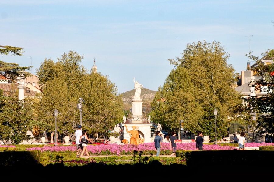 Aranjuez: City and Gardens Guided Walking Tour - A Balanced Route: Gardens Win, Town Still Matters