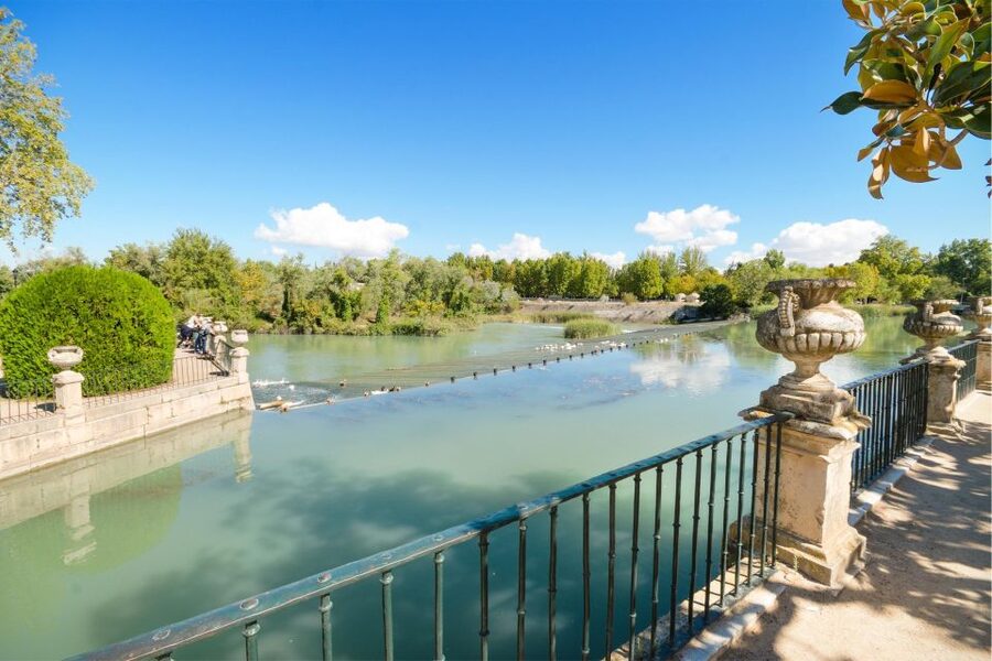 Aranjuez: Fast-Track Entry to the Royal Palace - The Hercules Fountain from 1661, and the practical magic of the waterworks