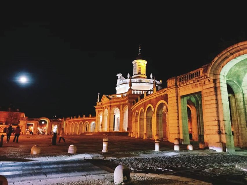 Aranjuez: Mystery and Legends Guided Nighttime Walking Tour - Plaza de Parejas and the Gardens That Work Like a Puzzle