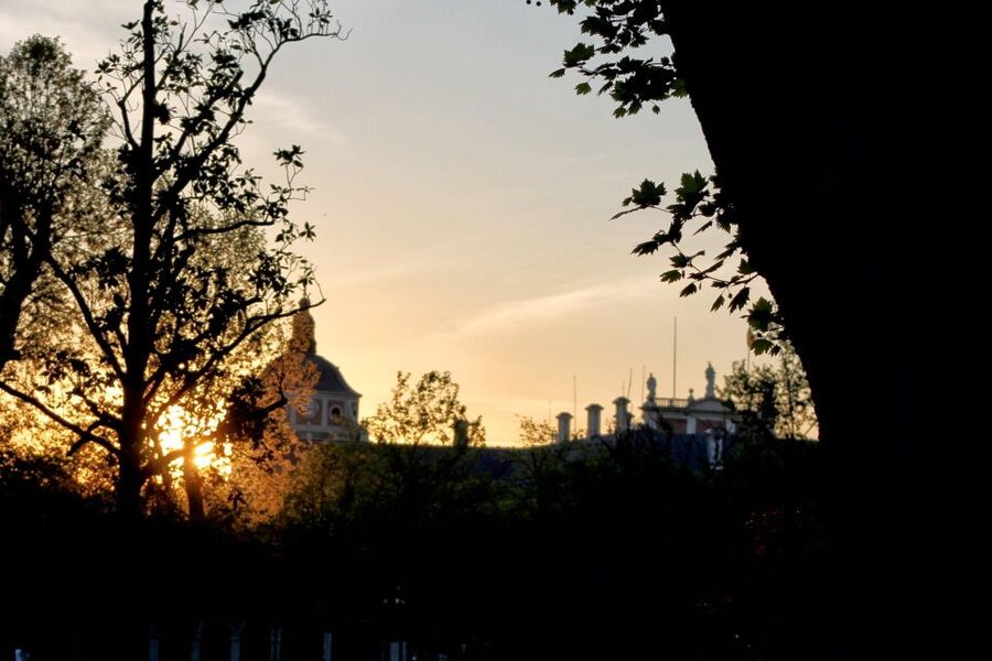 Aranjuez: Mystery and Legends Guided Nighttime Walking Tour - Church of San Antonio, House of Trades and Knights, and Carlos III’s Place