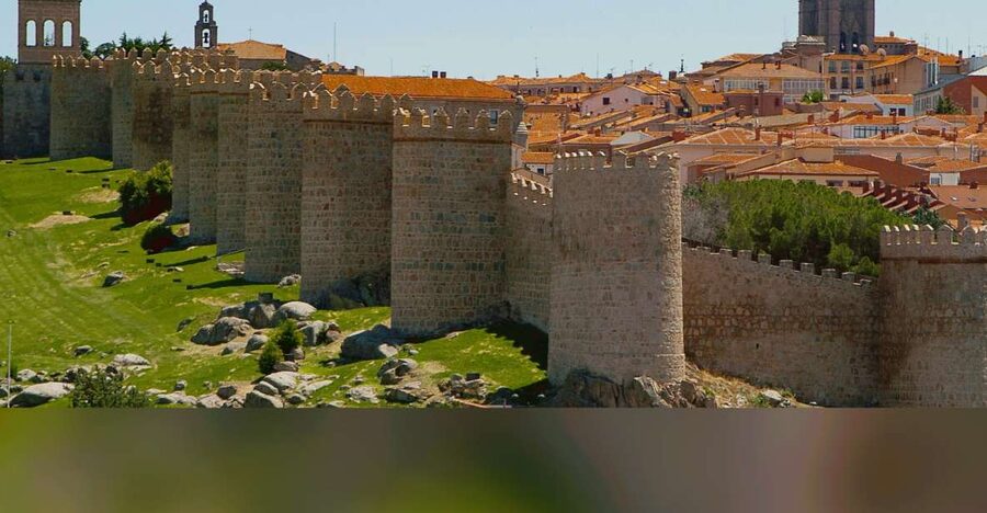 Ávila: Tour Privado Casco Histórico y Basílica San Vicente - Meeting at Puerta de San Vicente, then ramparts first