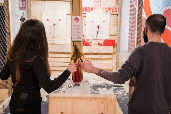 Axe Throwing 1 hour session - Your 55 Minutes of Axe Throwing in Arganzuela