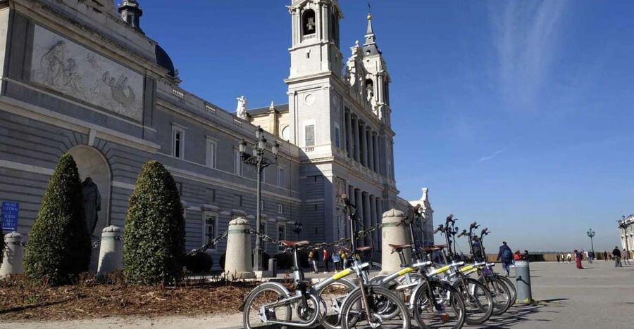Bike Tour Through Madrid Río and Casa de Campo - Key moments to look for