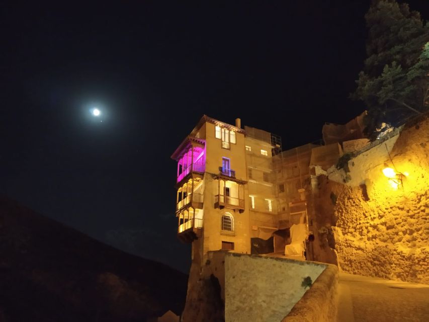 Cuenca: Private Walking Tour of Medieval Cuenca - Why Cuenca at night feels like medieval Spain