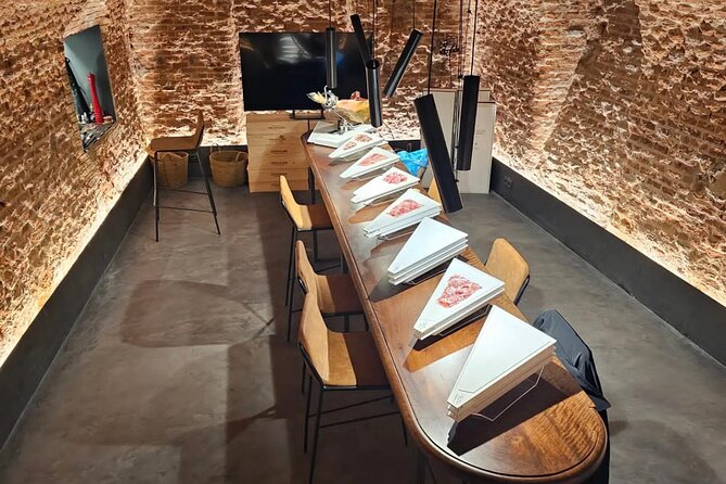 Cured Meats Gourmet Tasting with Wine Pairing in Madrid - Quick hits before you go