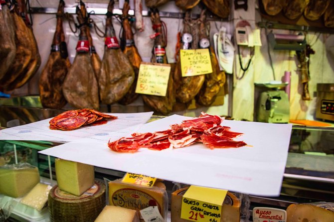 De Mercados: A Neighborhood Market and Food Tour - Plaza de San Ildefonso: a quick history stop with real local energy