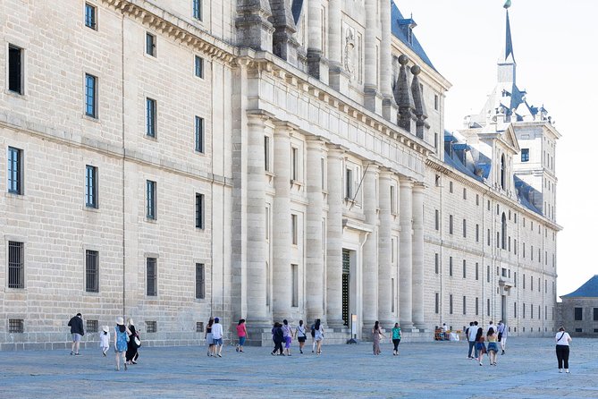 Escorial Monastery and the Valley of the Fallen from Madrid - A smooth half-day from Madrid: timing, travel, and what you see from the bus