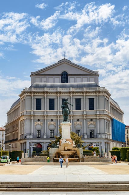 Essential Madrid: Walking Tour of the Historic Center - Royal Palace Area, Where Power and Architecture Meet