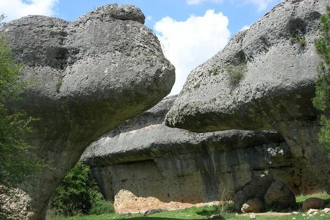 Excursion to Enchanted City and Ventano del Diablo - Hotel pickup and air-conditioned transport from Cuenca