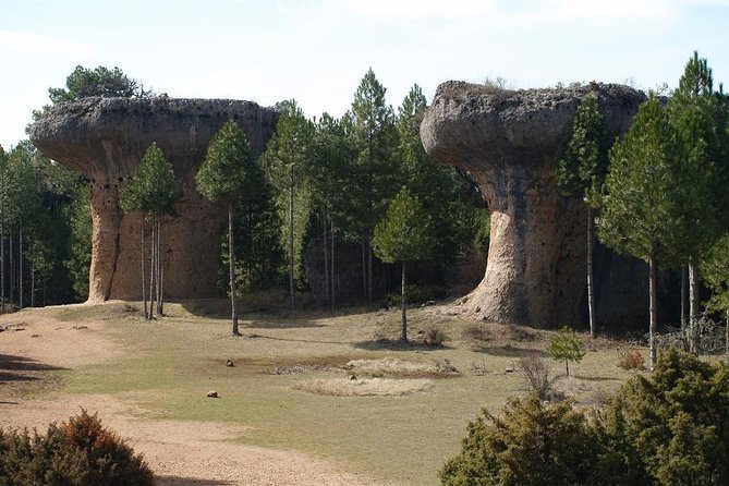 Excursion to Enchanted City and Ventano del Diablo - Guide Eduardo and what a good explanation adds