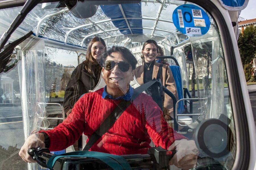 Explore Madrid’s Top Sights on an Electric Tuk-Tuk Tour - Madrid de los Austrias: Old Streets, Big Context