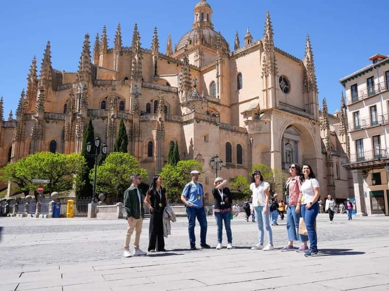 From Madrid: Avila & Segovia Day Tour with Monument Tickets - Ávila old town and the big moment: the Walls of Ávila