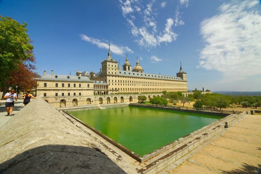 From Madrid: El Escorial, Valley and Segovia Day Trip - Segovia on foot: aqueduct views, old town squares, and the Alcázar from the outside