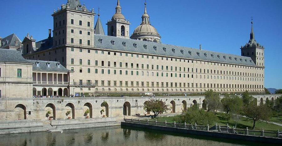 From Madrid: Escorial Monastery & Valley of the Fallen Trip - Getting to El Escorial: check-in, coach comfort, and timing
