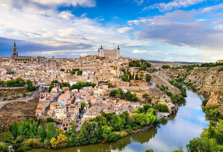 From Madrid: Guided Day Trip to Segovia and Toledo - Toledo by Midday: Cathedral Area and the Jewish Quarter Maze
