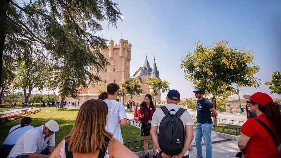 From Madrid: Guided Day Trip to Segovia, optional Alcázar - Alcázar Upgrade: What You Gain Inside the Castle