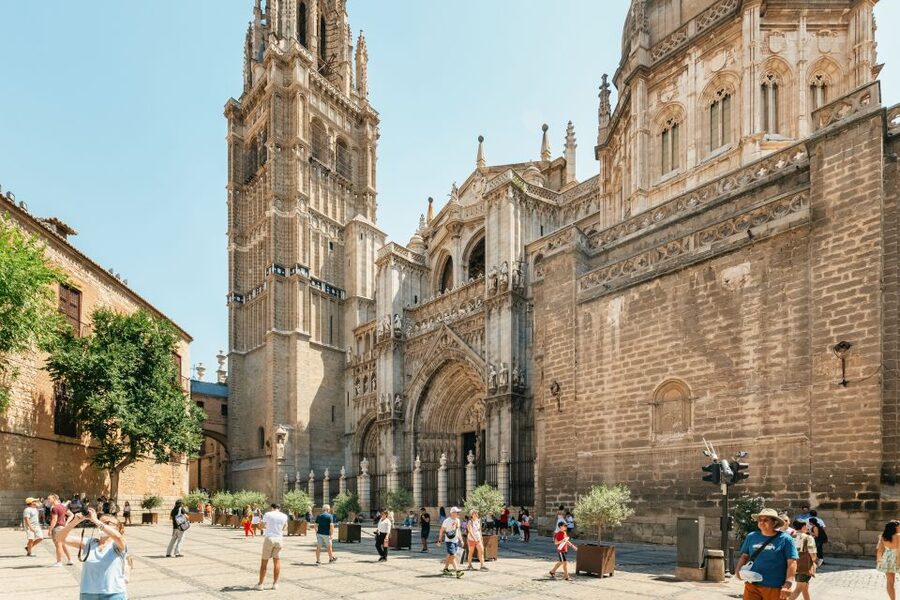 From Madrid: Guided Day Trip to Toledo by Bus - Toledo Cathedral: the big interior moment, if you select it