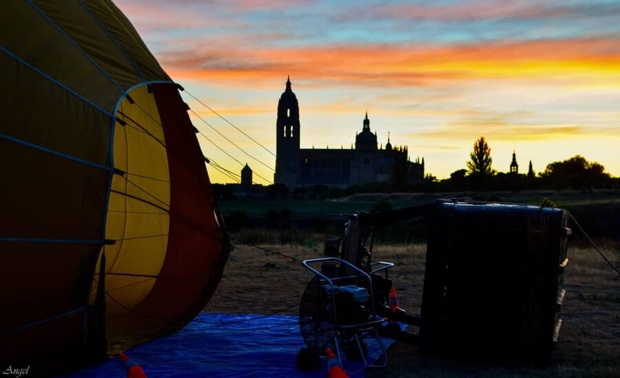 From Madrid: Hot Air Balloon over Segovia with Transfer - The 6-Hour Flow: Pickup, Ride, Flight, Picnic, Back to Madrid