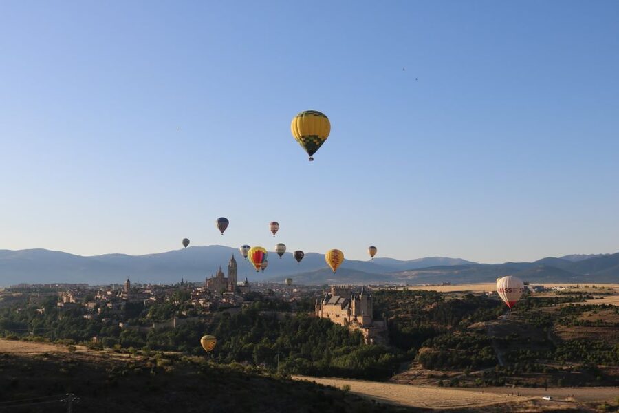 From Madrid: Hot Air Balloon over Segovia with Transfer - Photos and Video: How to Get Great Shots Without Stress