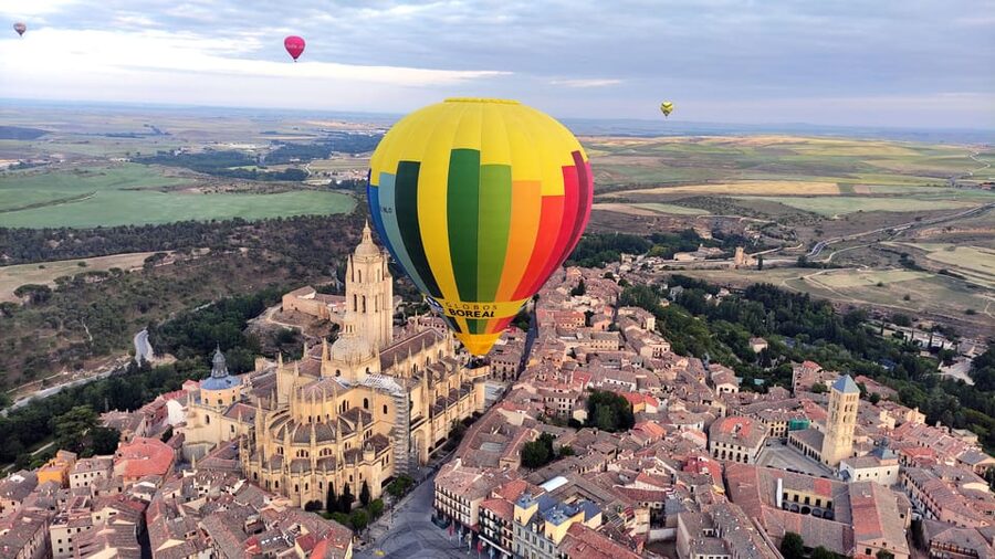 From Madrid: Hot Air Balloon Ride in Segovia with Pickup - Key things that make this balloon ride worth your time