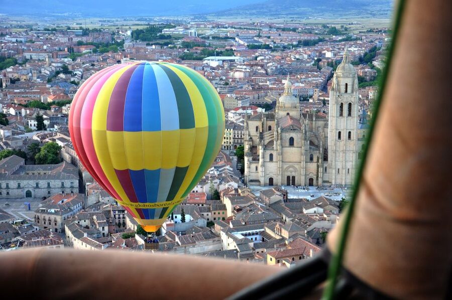 From Madrid: Hot Air Balloon Ride in Segovia with Pickup - The HD photos and video you get to keep