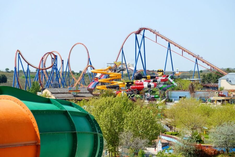 From Madrid: Parque Warner Beach Water Park & Transport - Fast entry with pre-arranged tickets, and how to use it