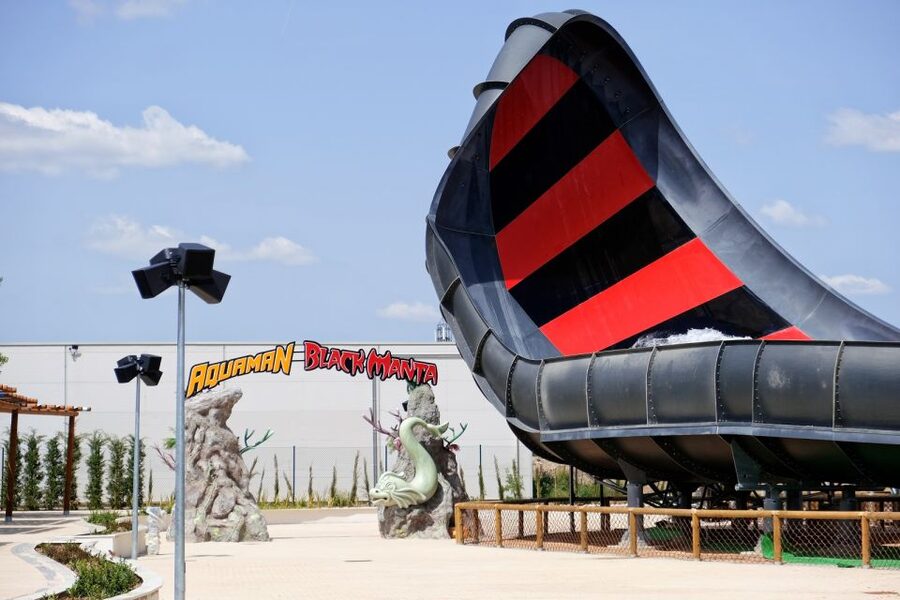 From Madrid: Parque Warner Beach Water Park & Transport - Your one-day game plan inside Parque Warner Beach