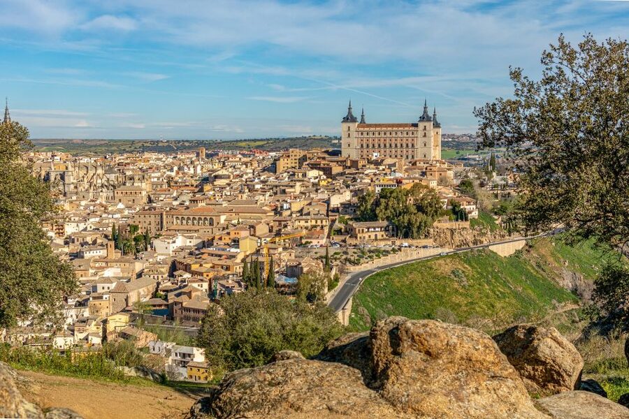 From Madrid: Private Highlights of Toledo Guided Day Trip - Toledo Cathedral in Gothic Style: What to Watch For