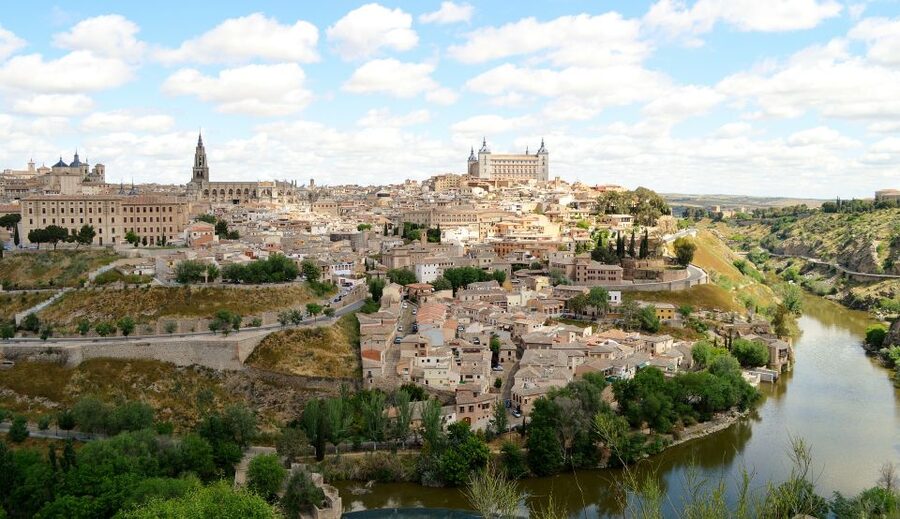 From Madrid: Private Highlights of Toledo Guided Day Trip - Getting From Madrid: Luxury Comfort Meets Real Traffic