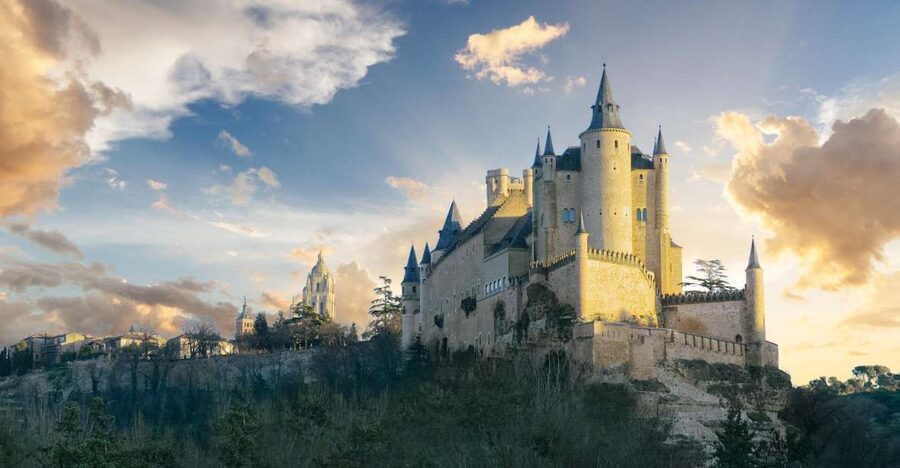 From Madrid: Segovia & Avila Day Trip with Optional Tickets - Getting there and staying on schedule: bus comfort and headset help