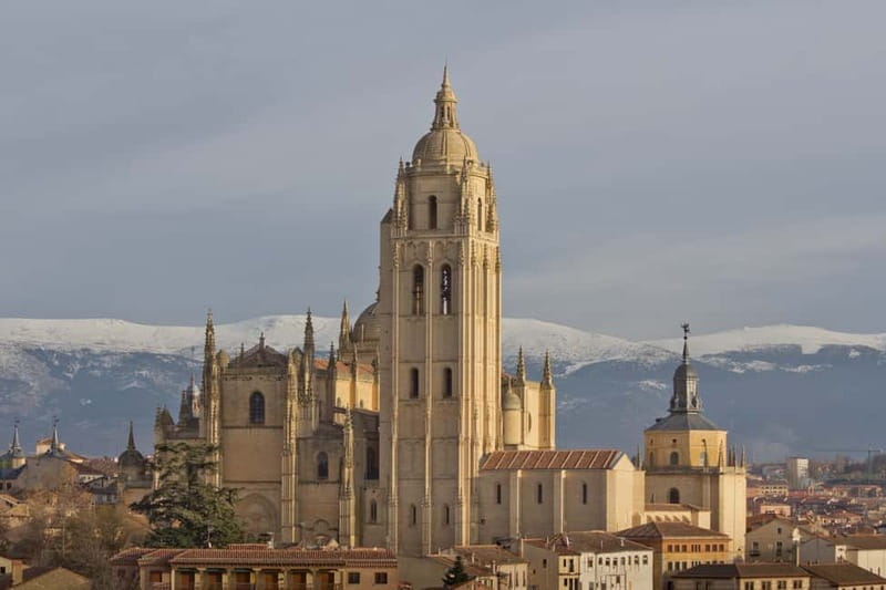 From Madrid: Segovia Guided Afternoon Tour - St. Real, Mirador de la Canaleja, and Casa de los Picos