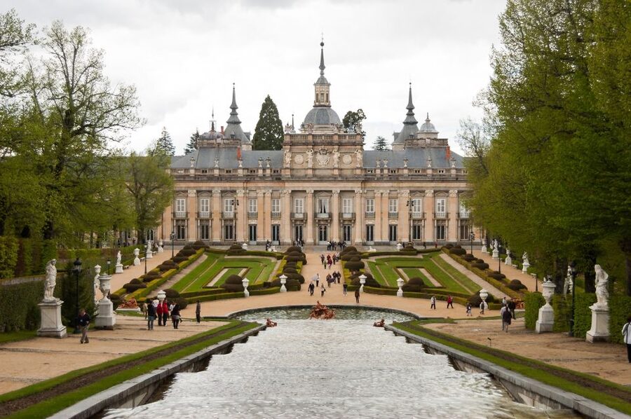 From Madrid: Segovia & La Granja Private Full-Day Tour - Should You Book This Madrid Day Trip to La Granja and Segovia?