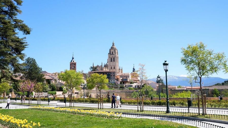 From Madrid: Segovia Tour with Cathedral and Alcazar Entry - Should you book this Segovia day trip from Madrid?