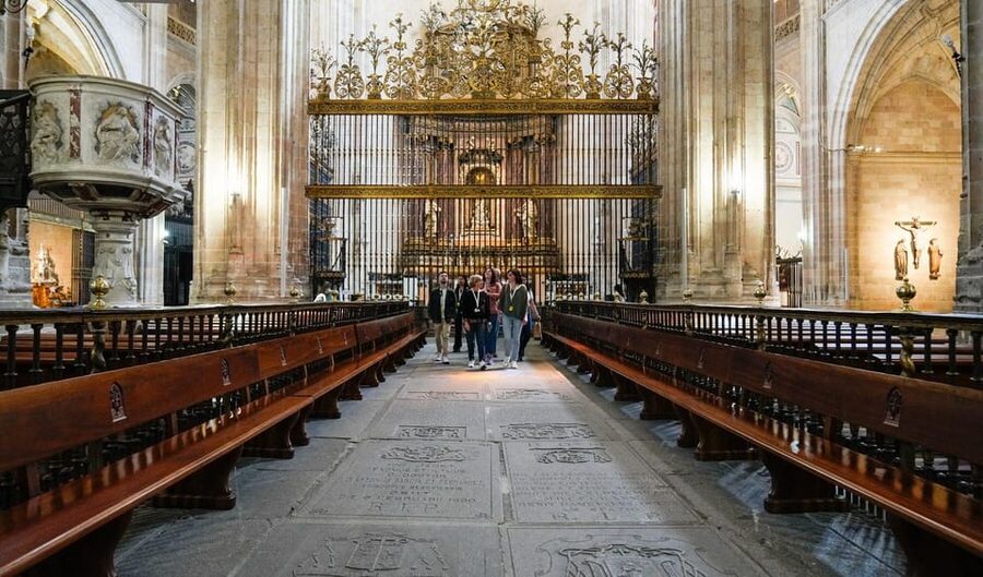 From Madrid: Segovia Tour with Cathedral and Alcazar Entry - Segovia Cathedral: guided interior with the right option