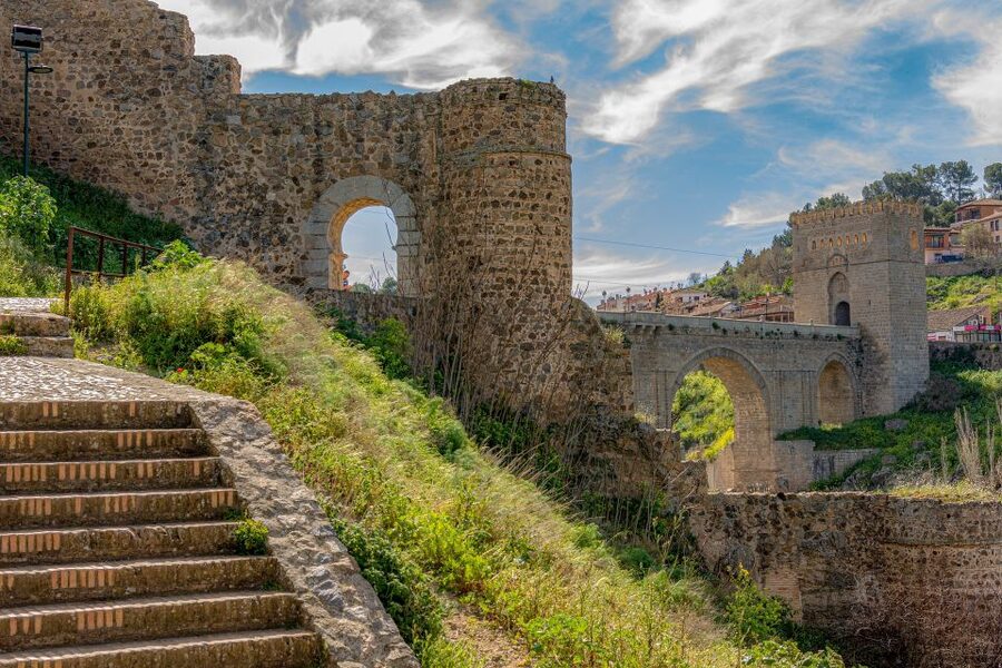 From Madrid: Toledo and Segovia Highlights Private Tour - How Toledo and Segovia Make a Perfect Madrid Day Trip Combo
