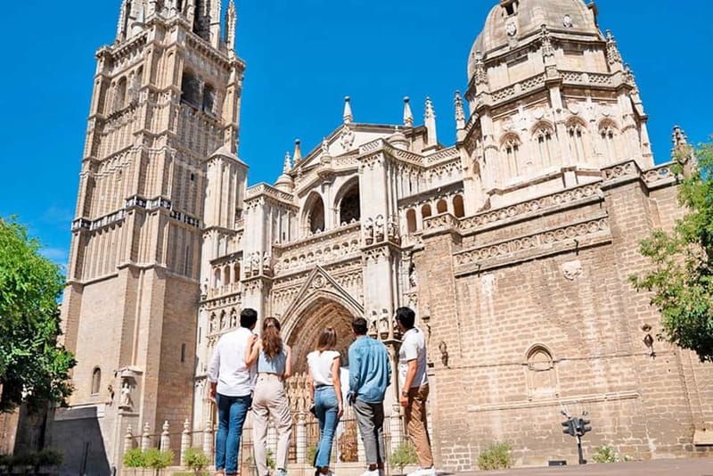 From Madrid: Toledo Day Trip with Cathedral and 8 Monuments - Santo Tomé, San Juan de los Reyes, and Santa Maria la Blanca: The Monument Trio