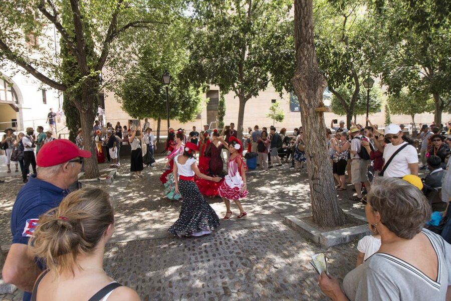 From Madrid: Toledo Full-Day Trip with Optional Cathedral - Free Time in the Medieval Streets: How to Use It Well
