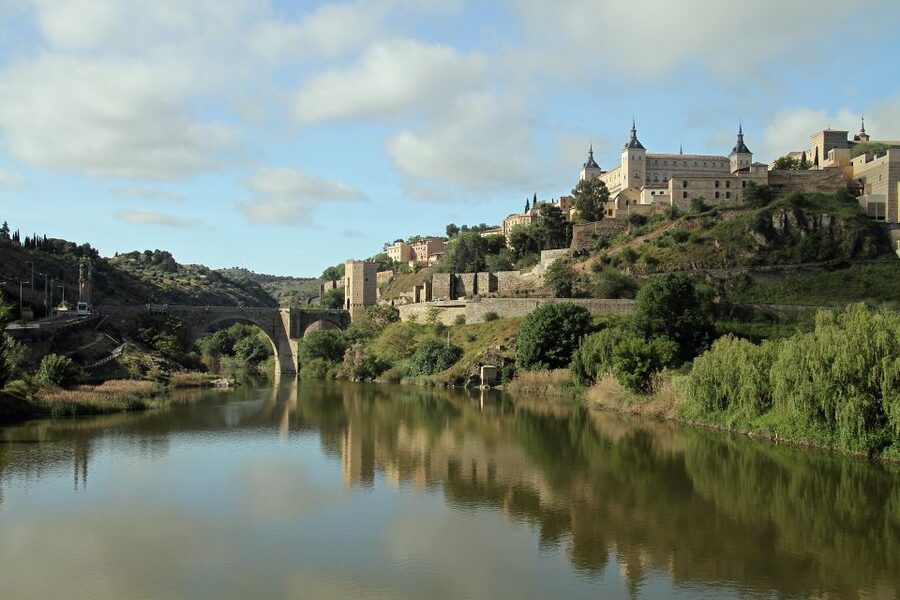 From Madrid: Toledo Guided Day Trip - The Guided Walking Tour: One Hour to Get Your Bearings