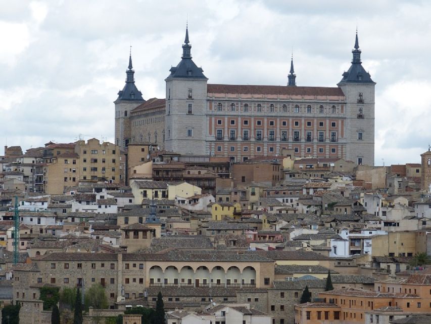 FROM MADRID: Toledo Private tour - Santa María la Blanca synagogue: the Mudejar details that turn a visit into a memory