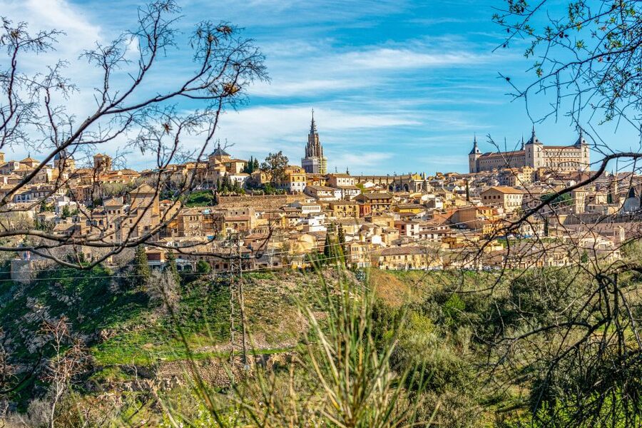FROM MADRID: Toledo Private tour - Walking to Plaza del Ayuntamiento and getting oriented fast
