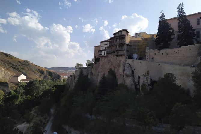 Guided tour: Cuenca + Cathedral - Plaza Mayor: a quick reset and a good read on the town