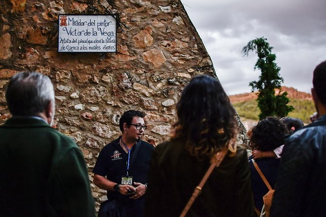 Guided Tour Panoramic Basin - Meeting at Mirador Casas Colgadas, then easing into the old town