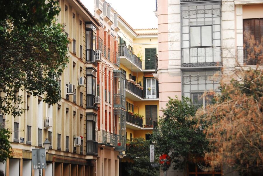 Highlights of Madrid: Walking Tour with Private Guide - Puerta del Sol and Plaza de la Villa: the center that helps you navigate