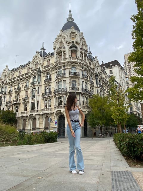 InstaSpots: tour of the most photographable spots in Madrid - Alcala Gate: the best opener for first-time framing