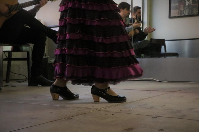 Intimate Flamenco Performance - Calle de Santa Isabel to Amor de Dios: Where You Start and How the Evening Flows