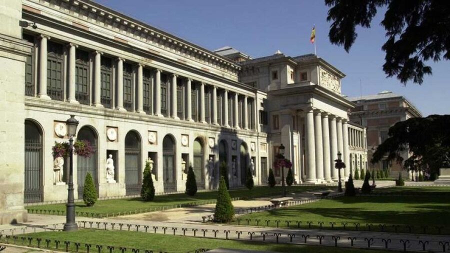Madrid: 1.5-Hour City Highlights Guided Walking Tour - Key Highlights You’ll Feel on the Street