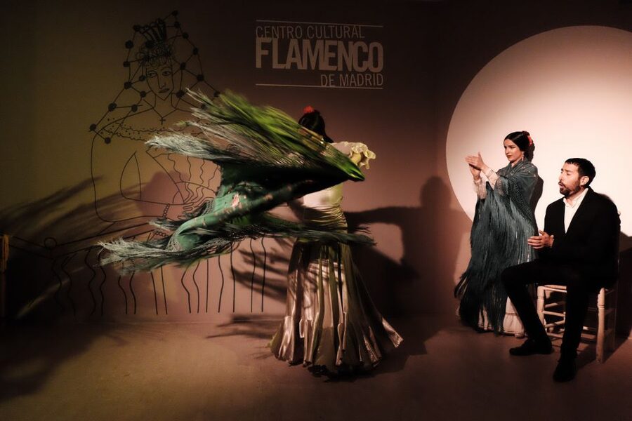 Madrid: 1-Hour Traditional Flamenco Show at Centro Cultural - Before the Show: Arrive Early and Use Chueca for Your Warm-Up