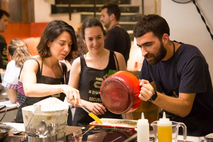 Madrid: 10 Tapas 2.5-Hour Cooking Class - Vegetarian Option: Half the Menu Is Vegetarian, No Plate Swaps