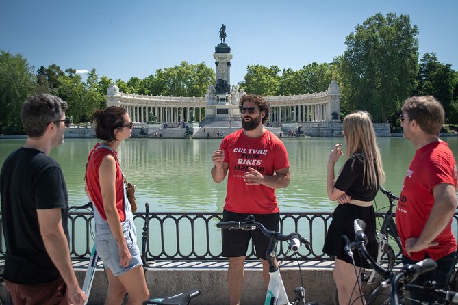Madrid: 3 hour Guided Highlights Bike Tour with Optional Tapas - Meeting Point at C. del Espejo, 9, and Getting Ready